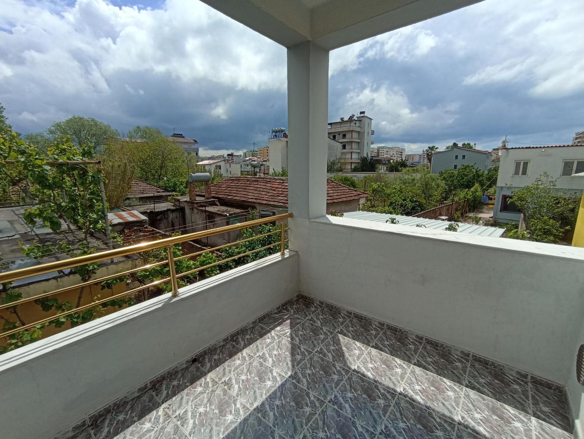 Villa Osmani Durrës Rum bild